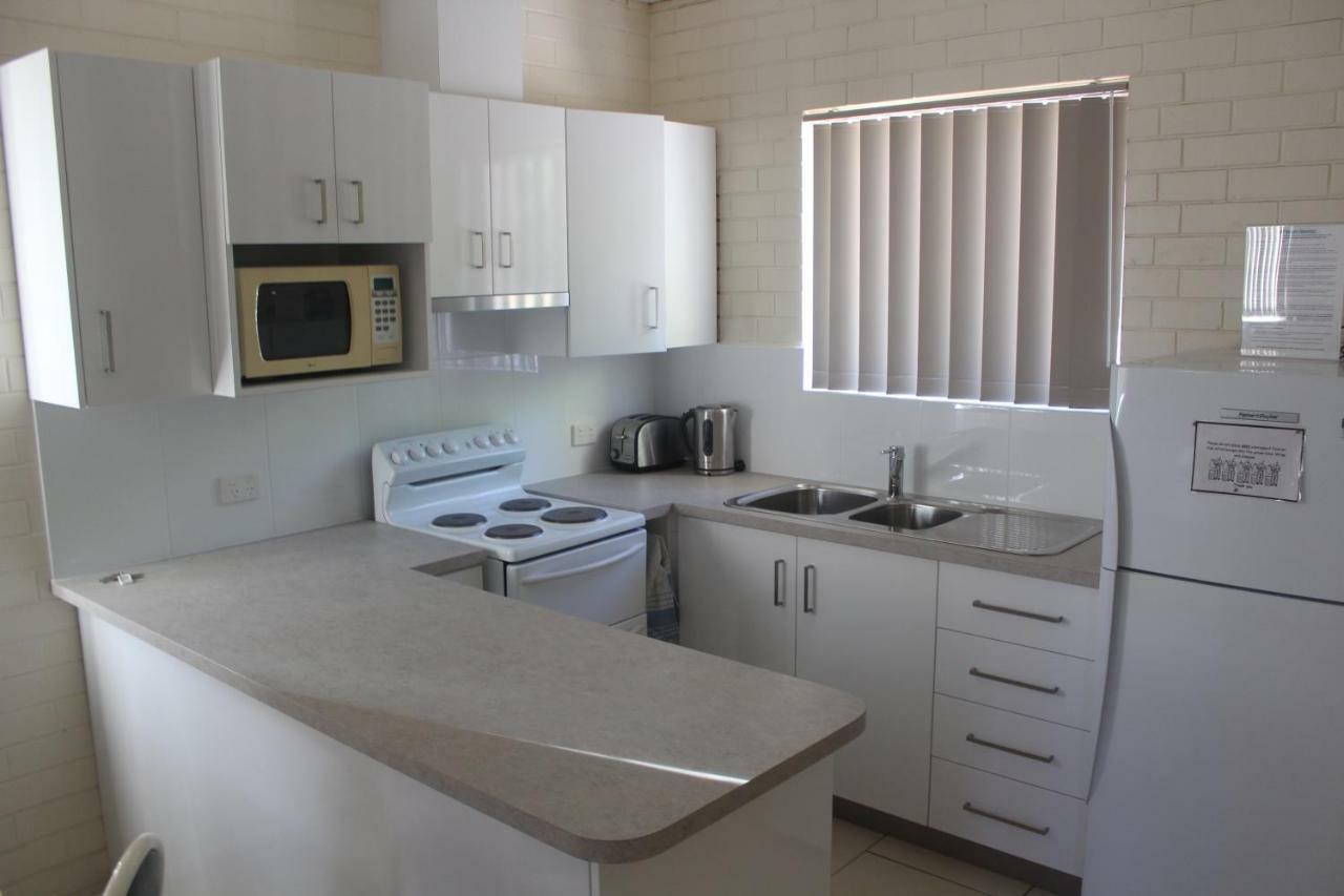 Api Pelican Beach Front Apartments Kalbarri Exterior photo